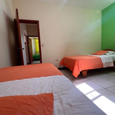 Hostal Casa Cascada Puerto Ayora  Eksteriør bilde