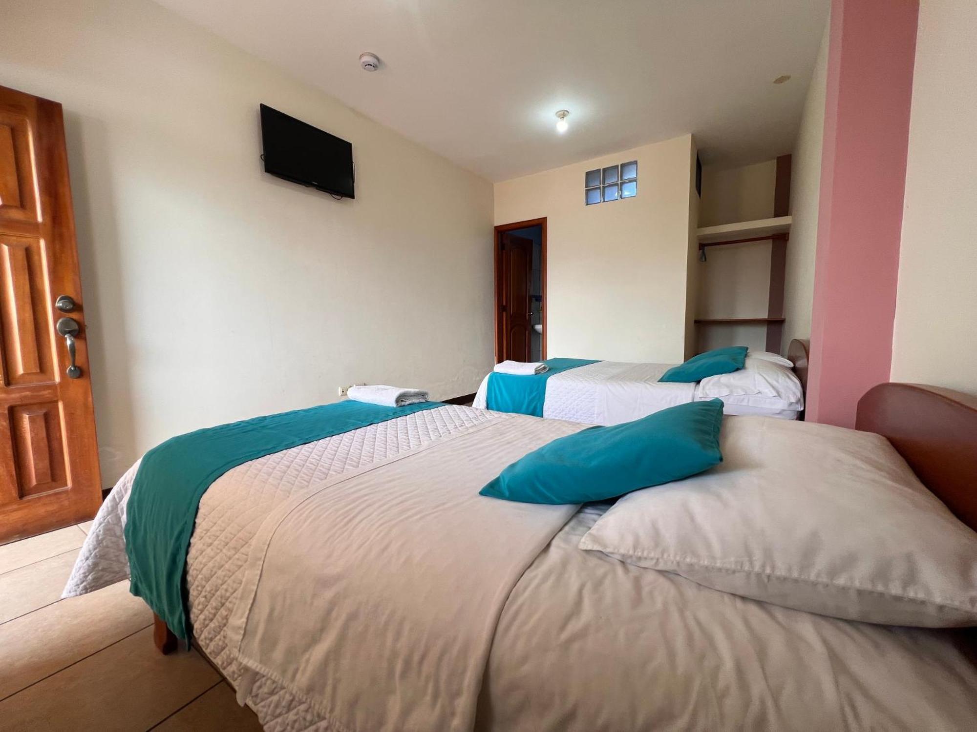 Hostal Casa Cascada Puerto Ayora  Eksteriør bilde