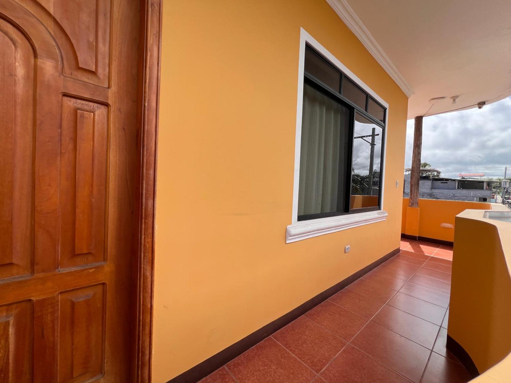 Hostal Casa Cascada Puerto Ayora  Eksteriør bilde