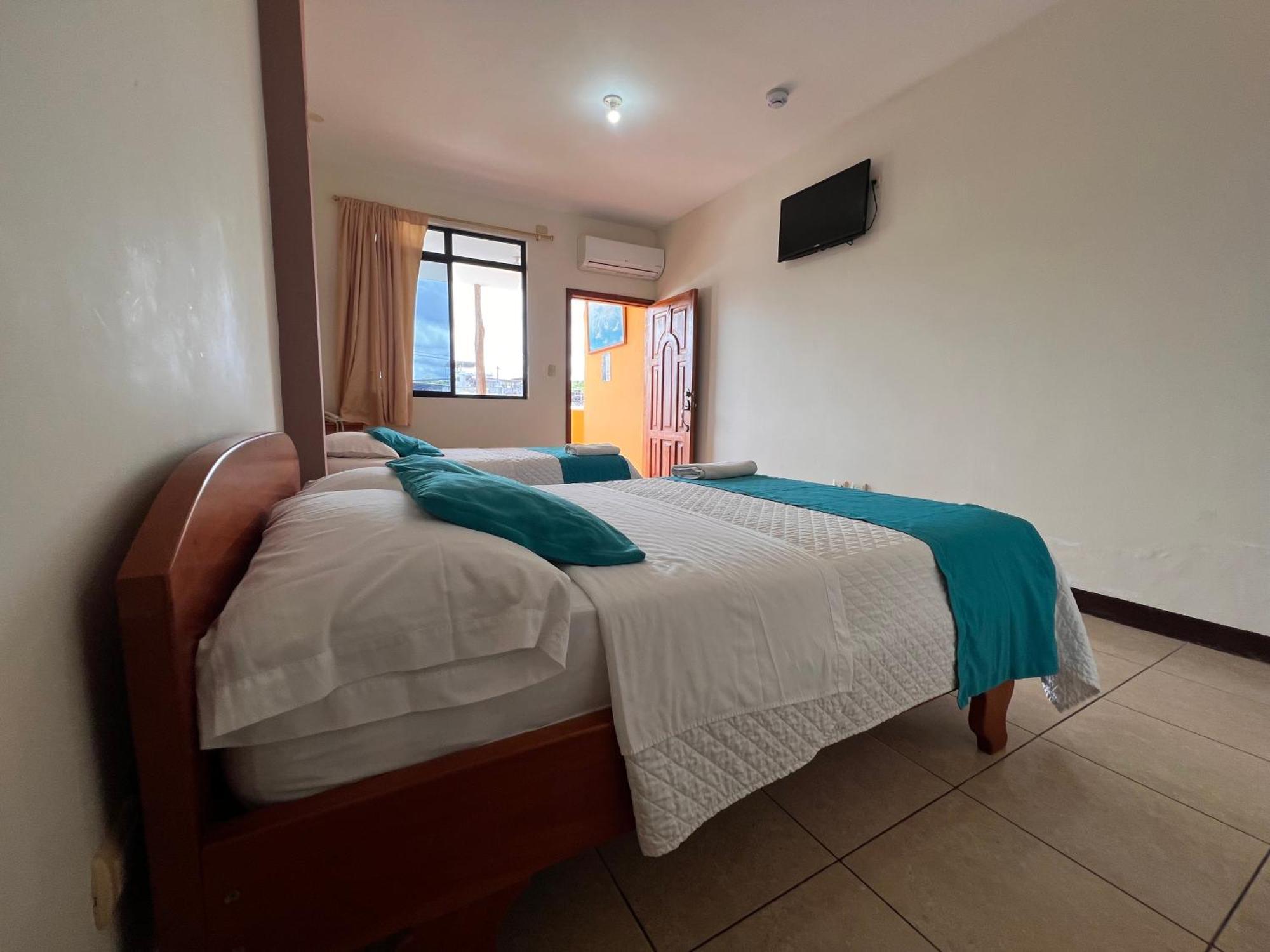 Hostal Casa Cascada Puerto Ayora  Eksteriør bilde