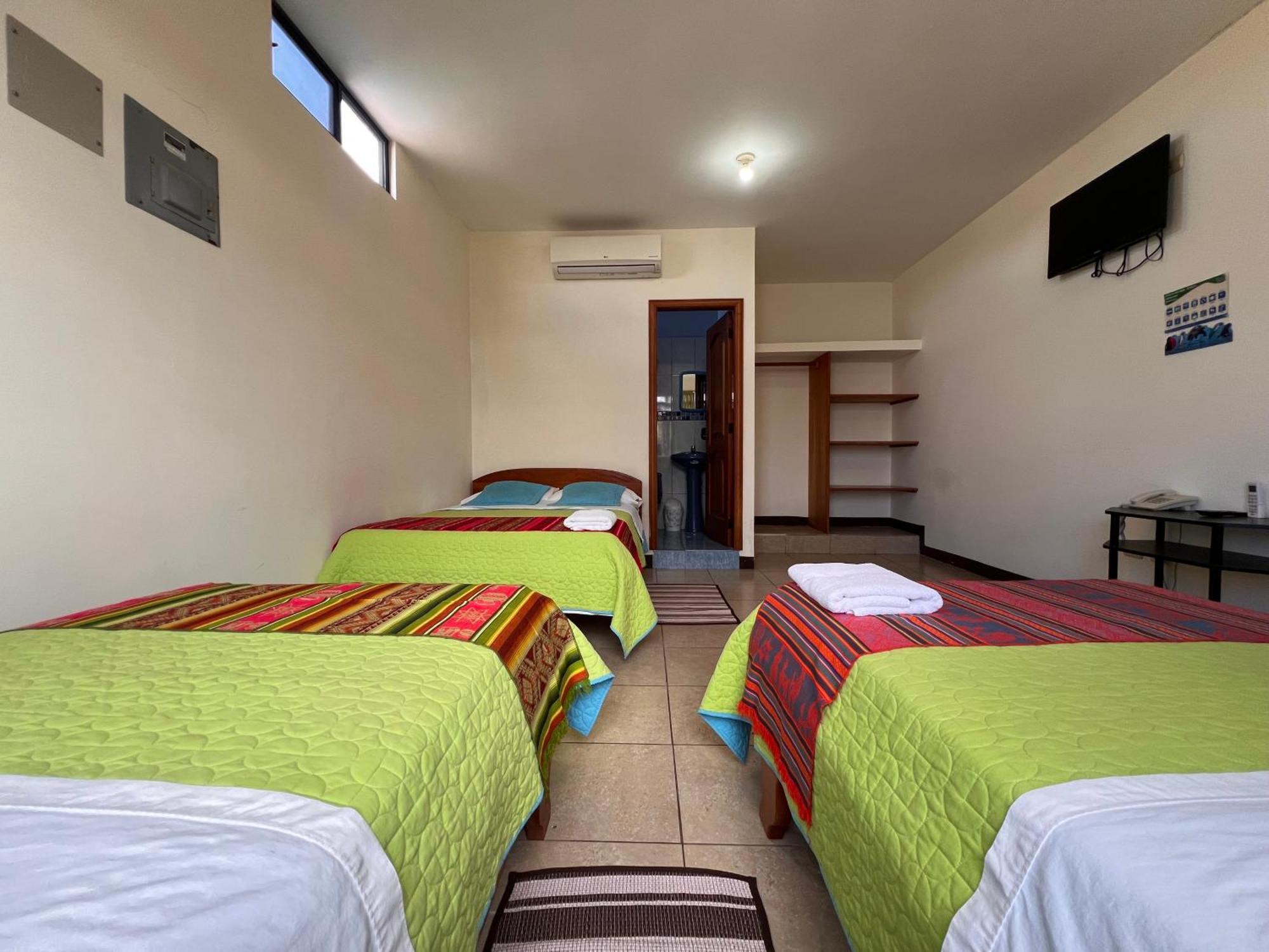Hostal Casa Cascada Puerto Ayora  Eksteriør bilde