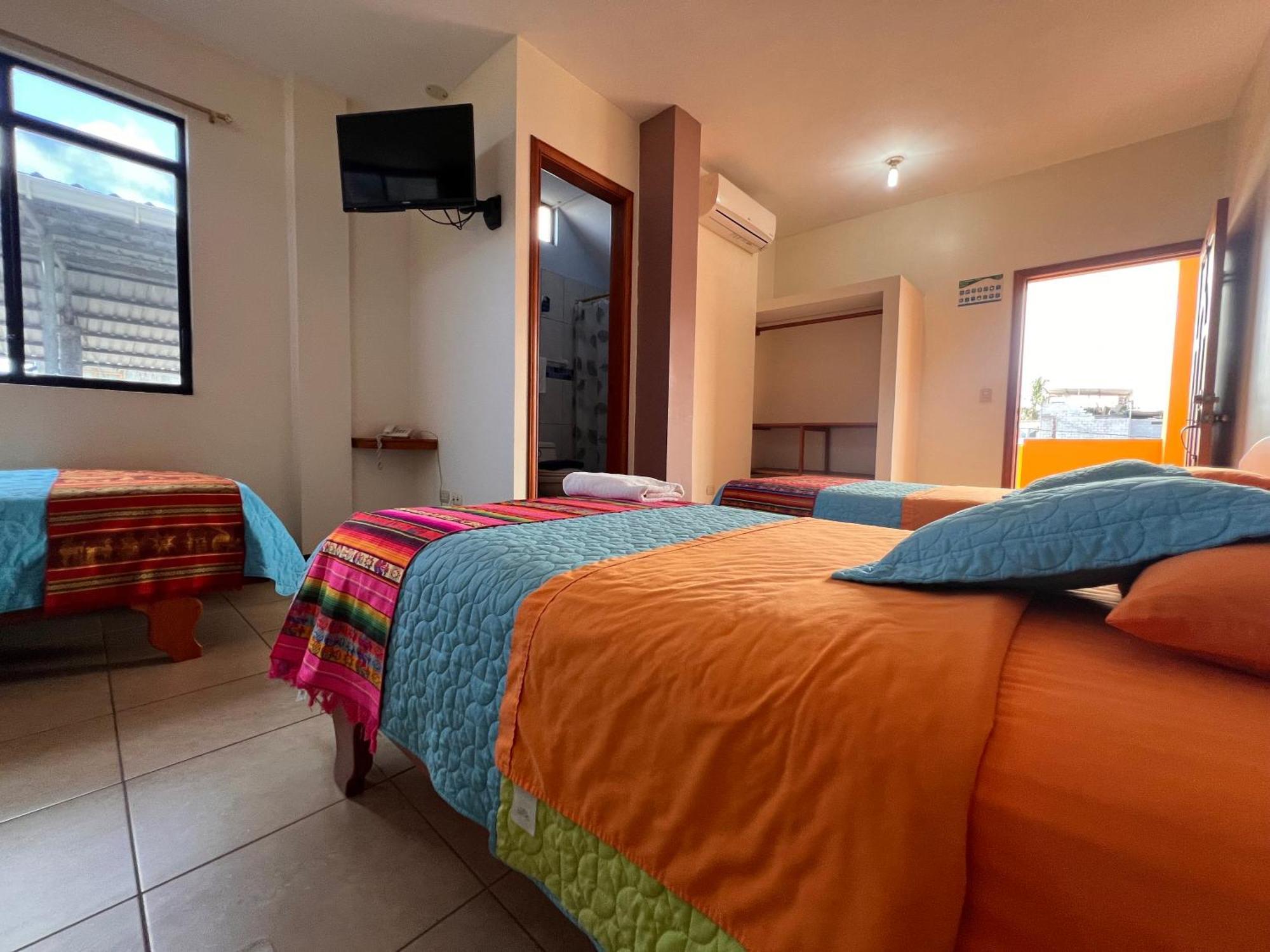 Hostal Casa Cascada Puerto Ayora  Eksteriør bilde