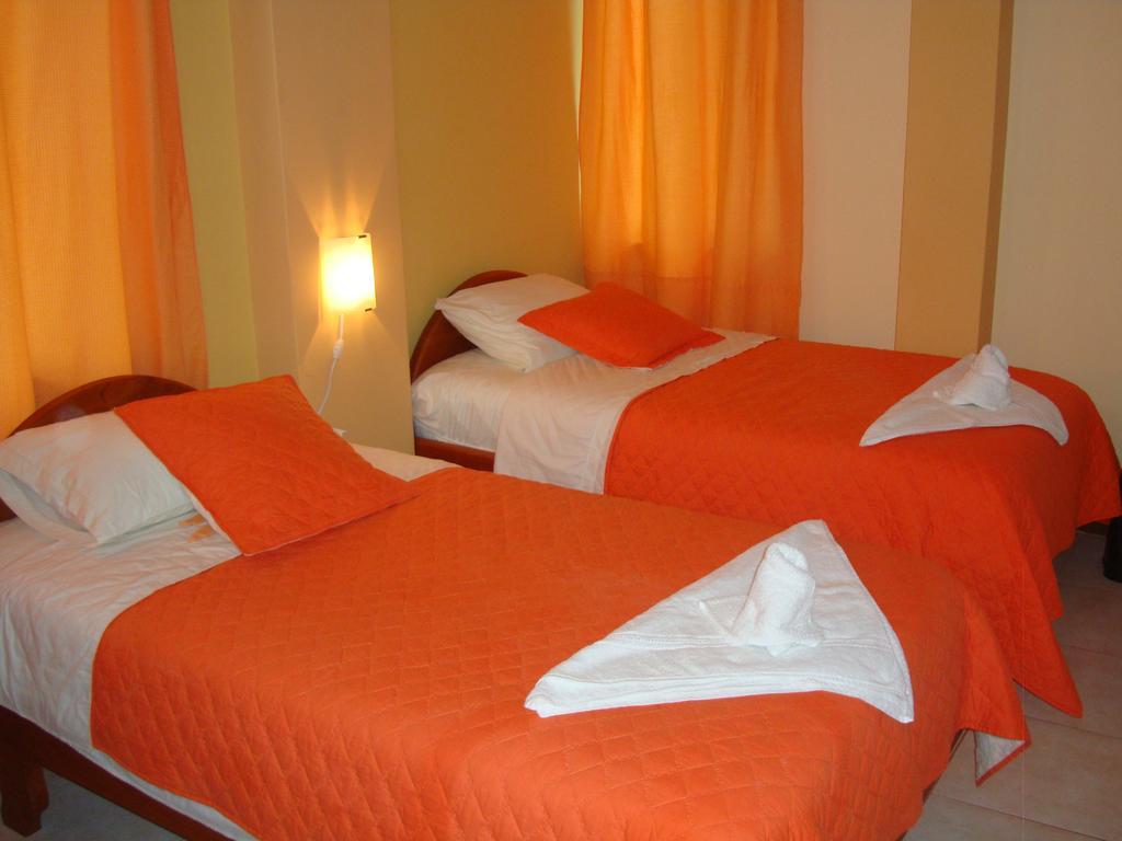 Hostal Casa Cascada Puerto Ayora  Rom bilde